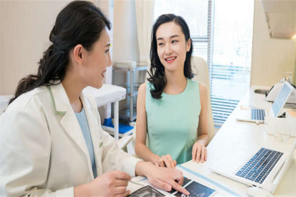 上海35岁试管医院多少钱？ 上海35岁试管医院费用明细一览！