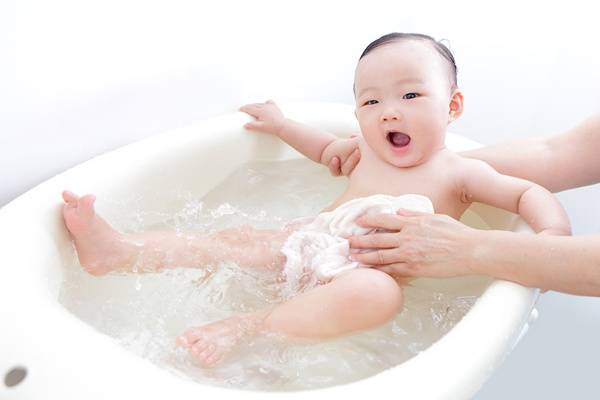 上海37岁二胎试管医院地址医生名单！上海第一人民医院和上海国际和平妇幼保健医院等试管医院排名全新一览！