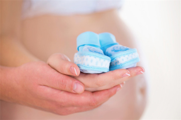 上海36岁试管医院要多少钱？ 上海36岁试管医院费用明细一览！